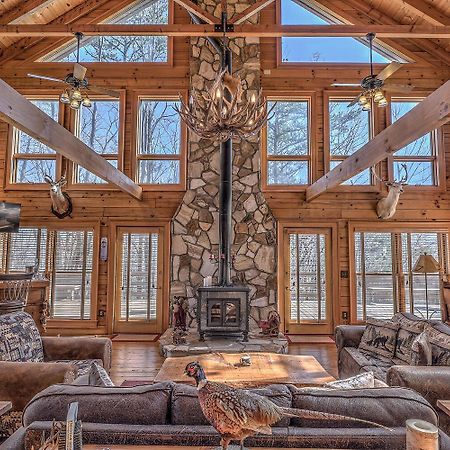 Blue Ridge Bliss- Spacious Cabin, Pets, Hot Tub! Kültér fotó
