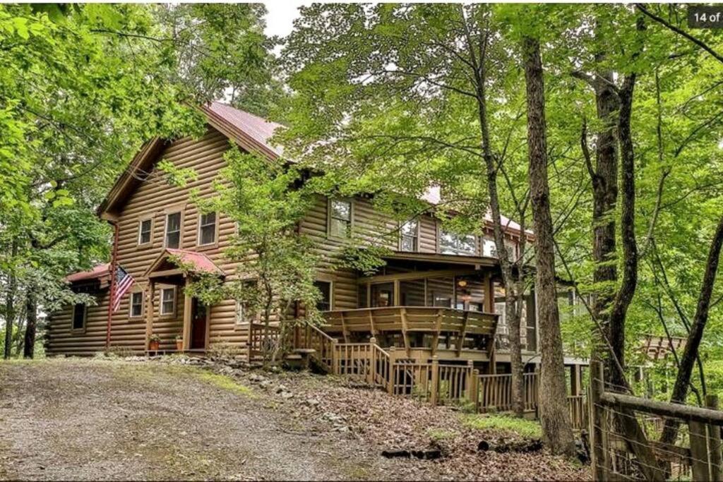 Blue Ridge Bliss- Spacious Cabin, Pets, Hot Tub! Kültér fotó