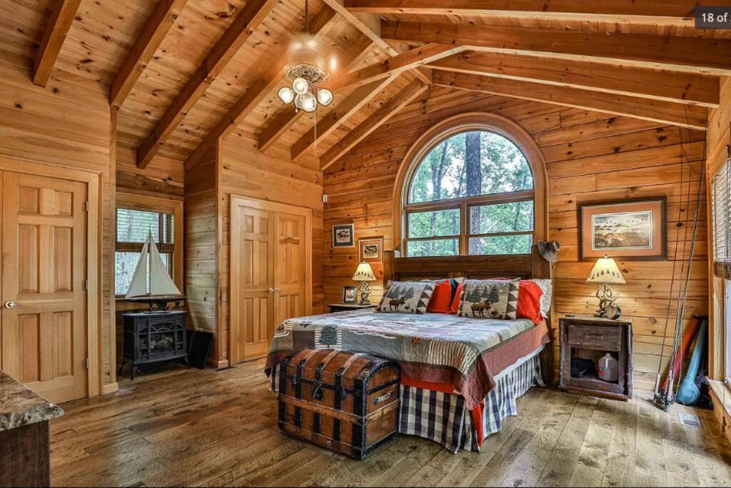 Blue Ridge Bliss- Spacious Cabin, Pets, Hot Tub! Kültér fotó