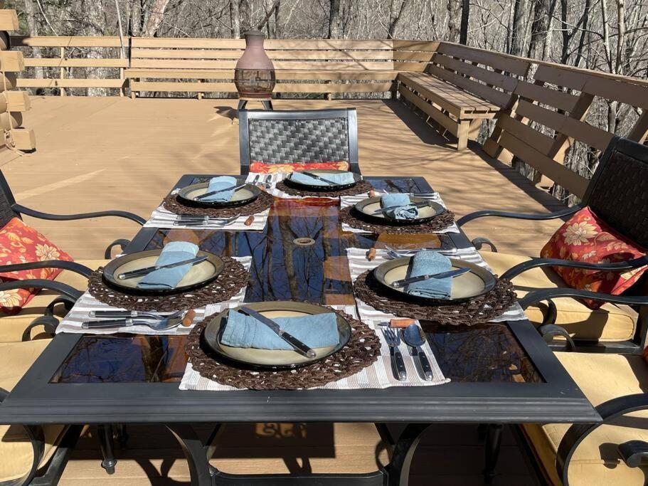 Blue Ridge Bliss- Spacious Cabin, Pets, Hot Tub! Kültér fotó