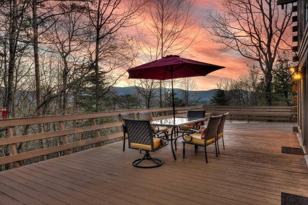 Blue Ridge Bliss- Spacious Cabin, Pets, Hot Tub! Kültér fotó