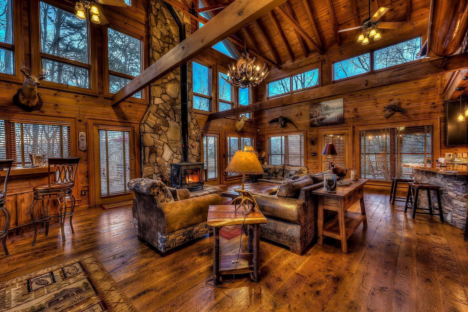 Blue Ridge Bliss- Spacious Cabin, Pets, Hot Tub! Kültér fotó